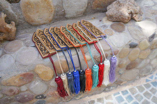 Holz-Lesezeichen mit Quaste